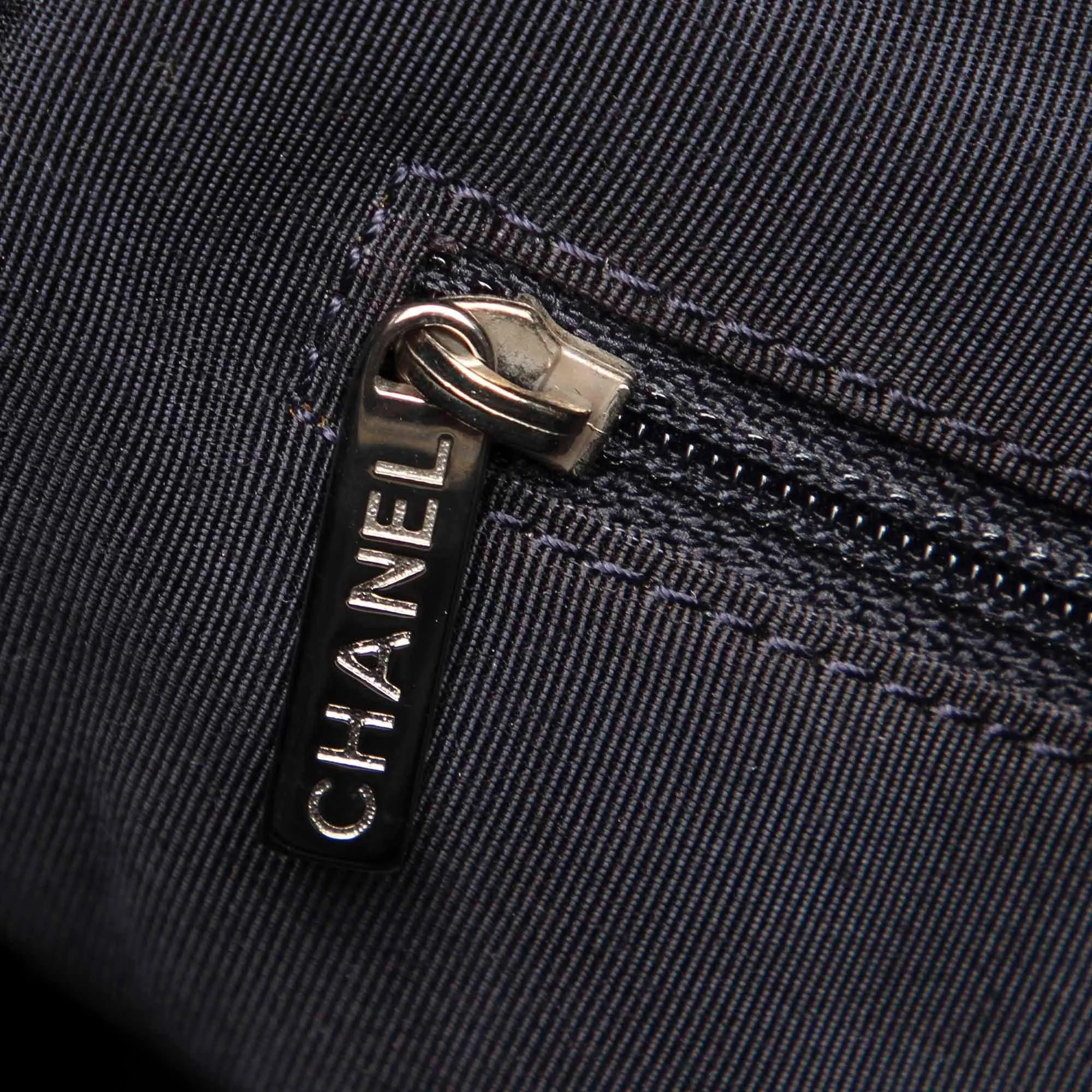 Chanel CC Timeless Shoulder Bag (SHG-25168)