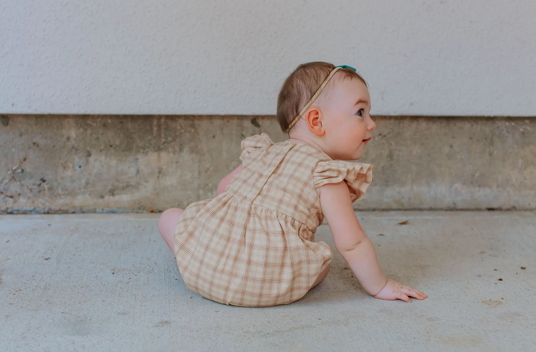 Little Girl's Beige Plaid Ruffle Sleeve Cotton Dress