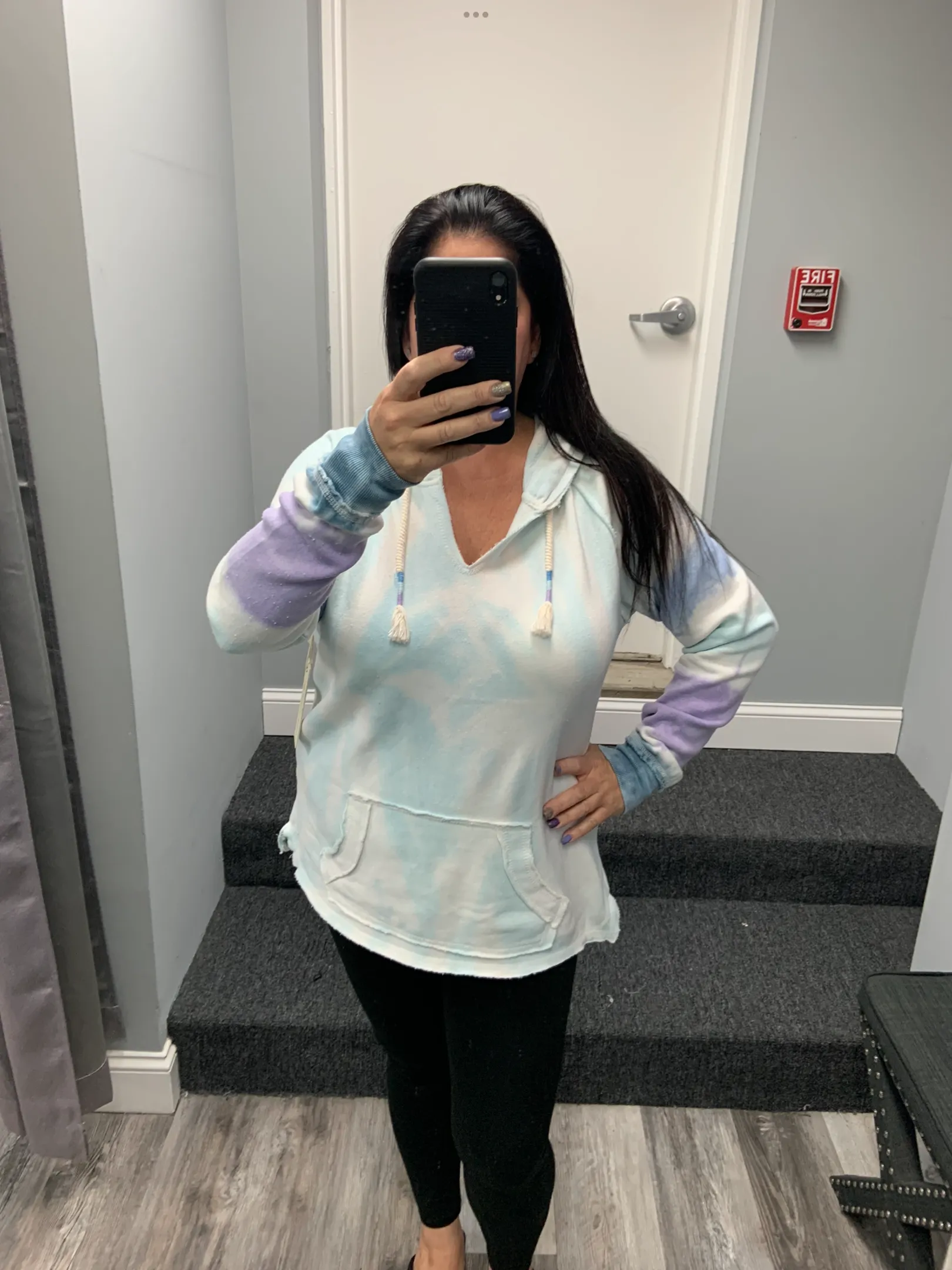 OCEAN DRIVE MOUNTAIN SPRING TIE DYE BURNOUT PULLOVER HOODIE